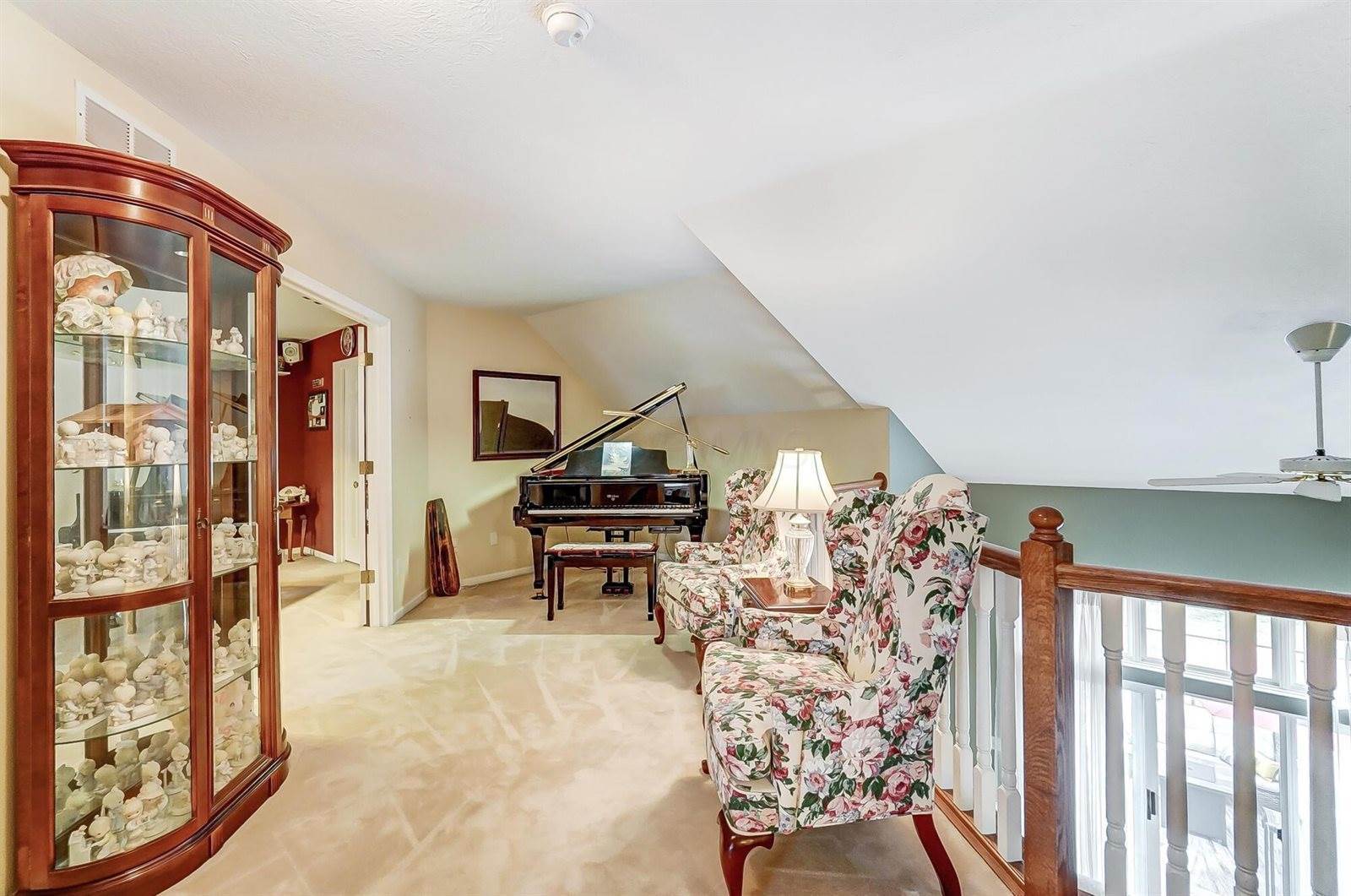 6515 Upper Lake Circle, Westerville, OH 43082