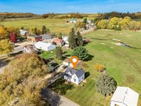 E4120 Village Road, Hillpoint, WI 53937