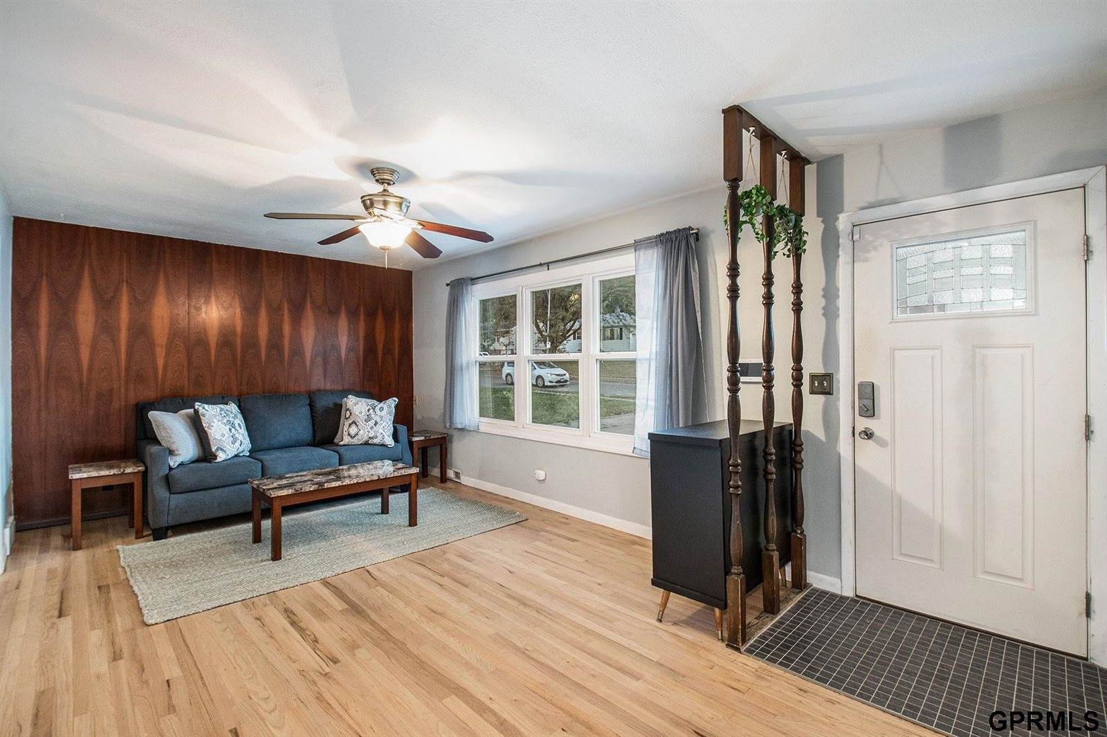 814 North 76th Street, Omaha, NE 68114