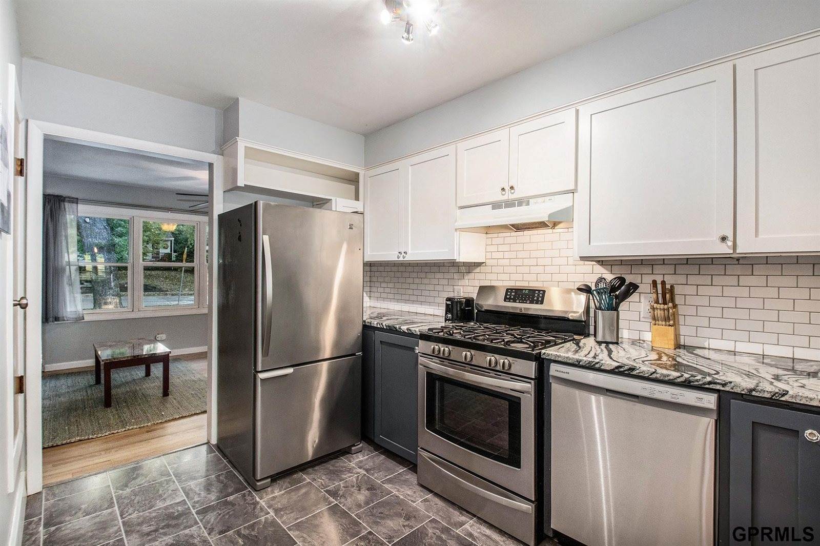 814 North 76th Street, Omaha, NE 68114