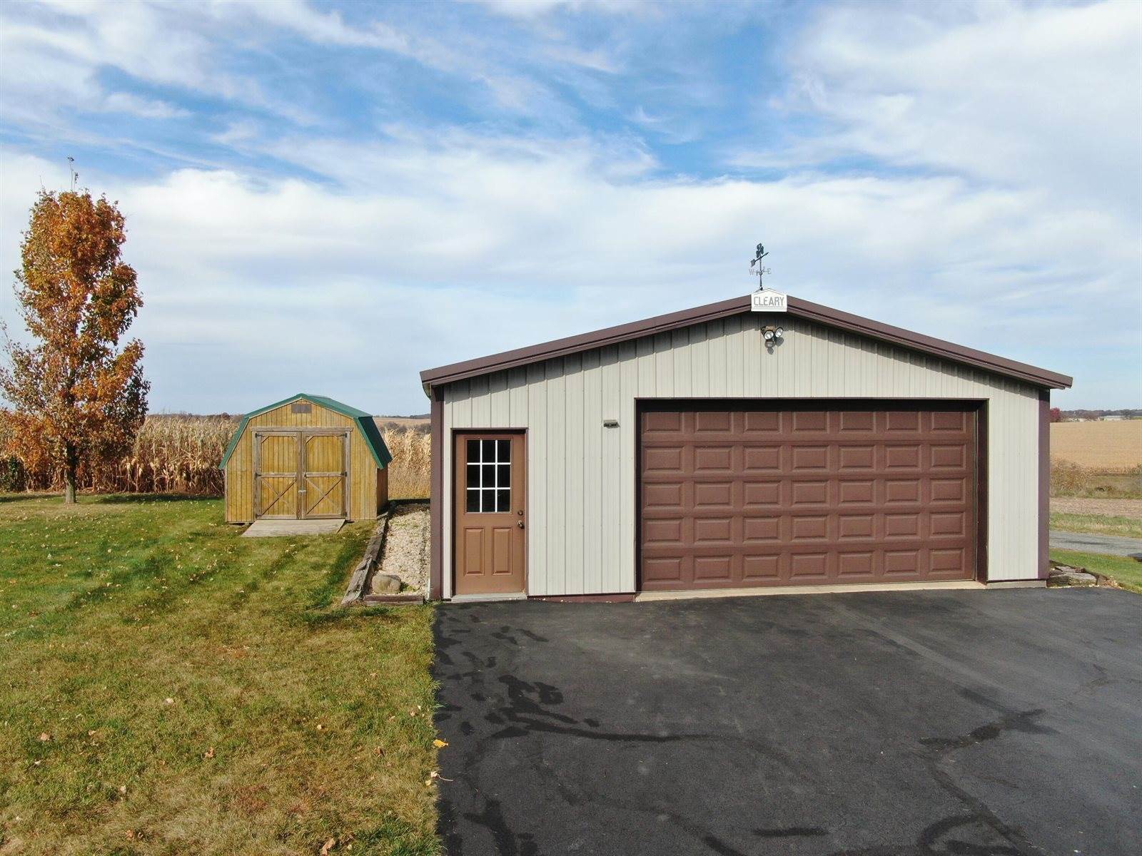 S4425 Engh Ln, Viroqua, WI 54665