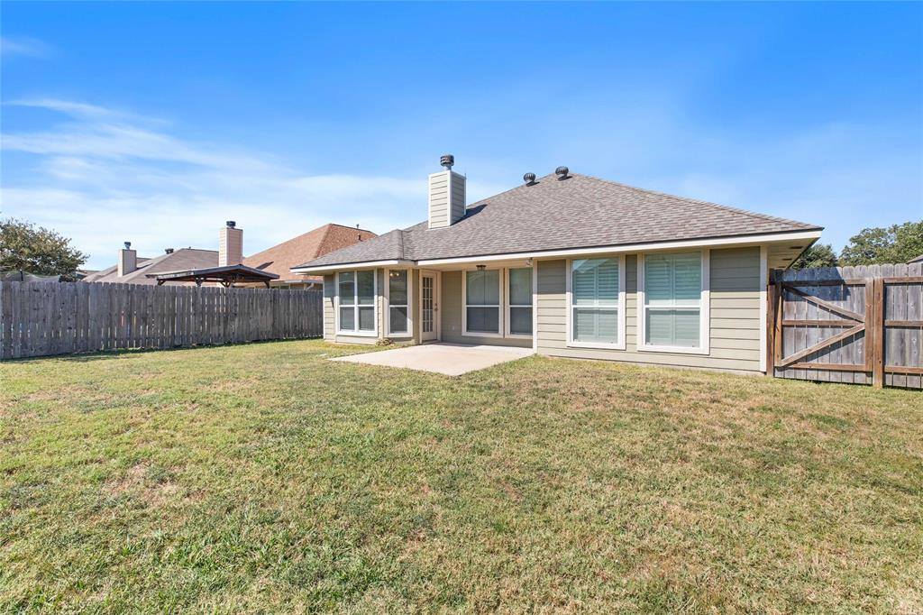 2707 Barronwood Drive, Bryan, TX 77807