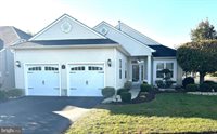 39 Vineyard Ct, Monroe Township, NJ 08831