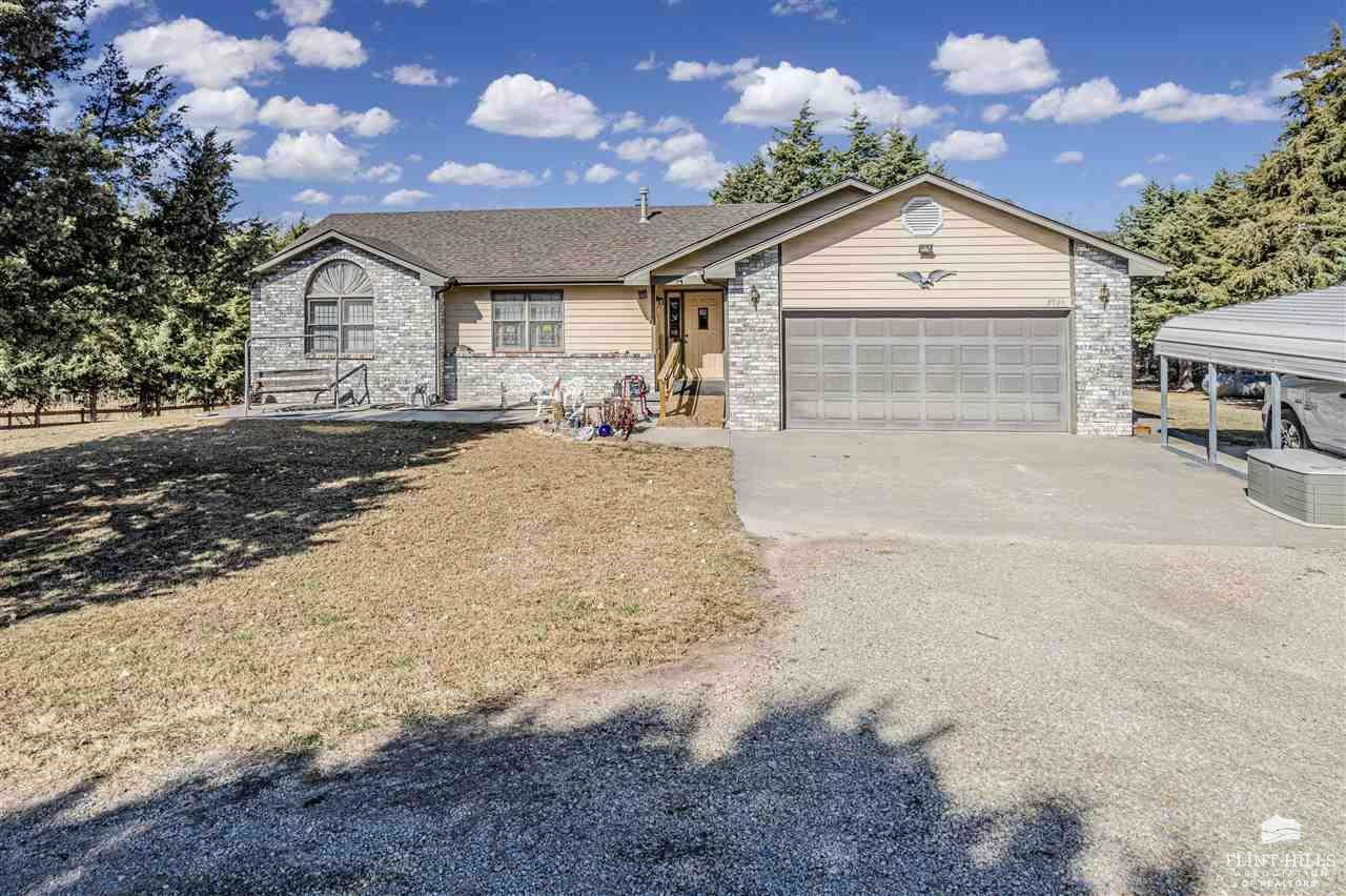 2926 Eagle Ridge Road, Milford, KS 66514