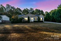 208 Brook Creek Drive, Troutman, NC 28166