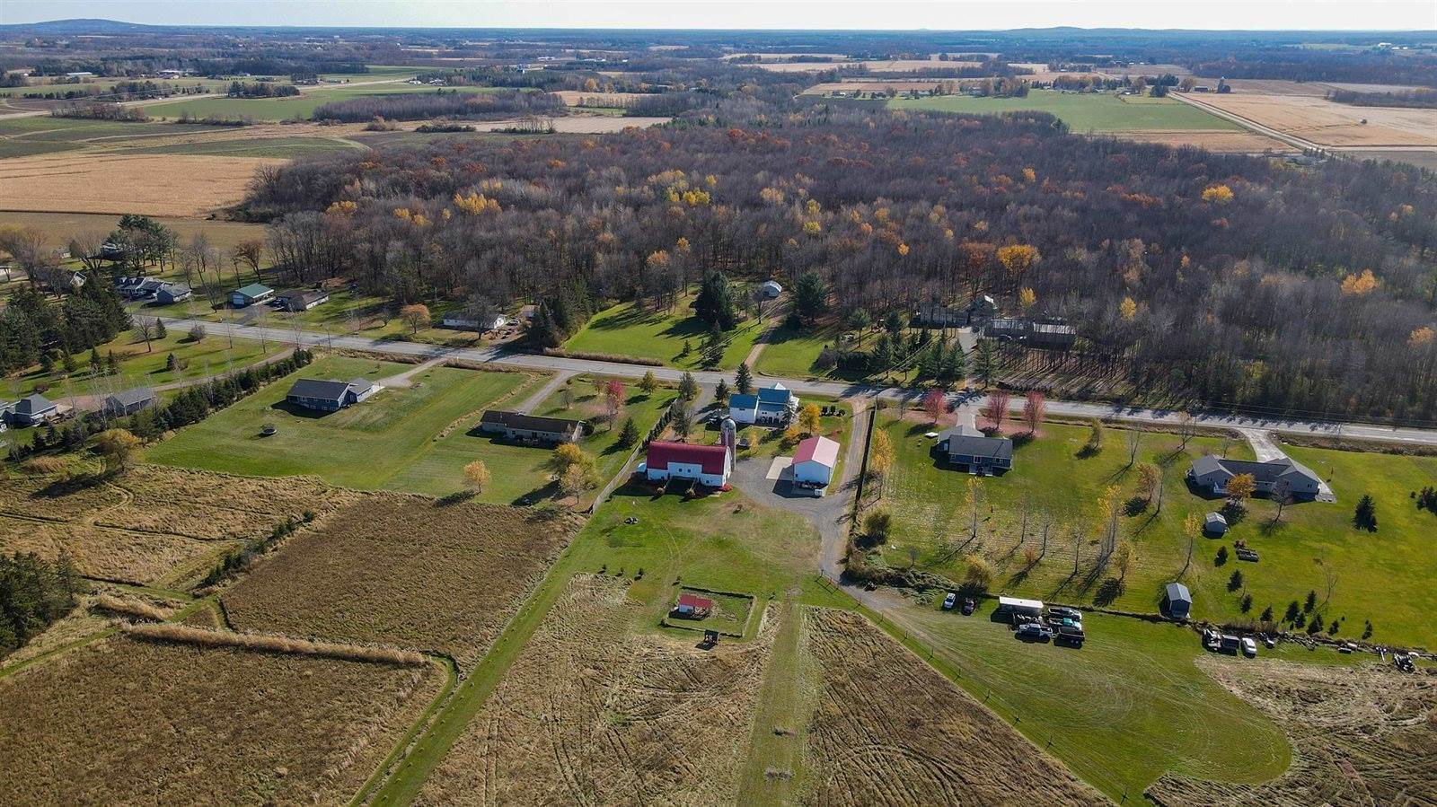 9582 County Road Bb, Marshfield, WI 54449