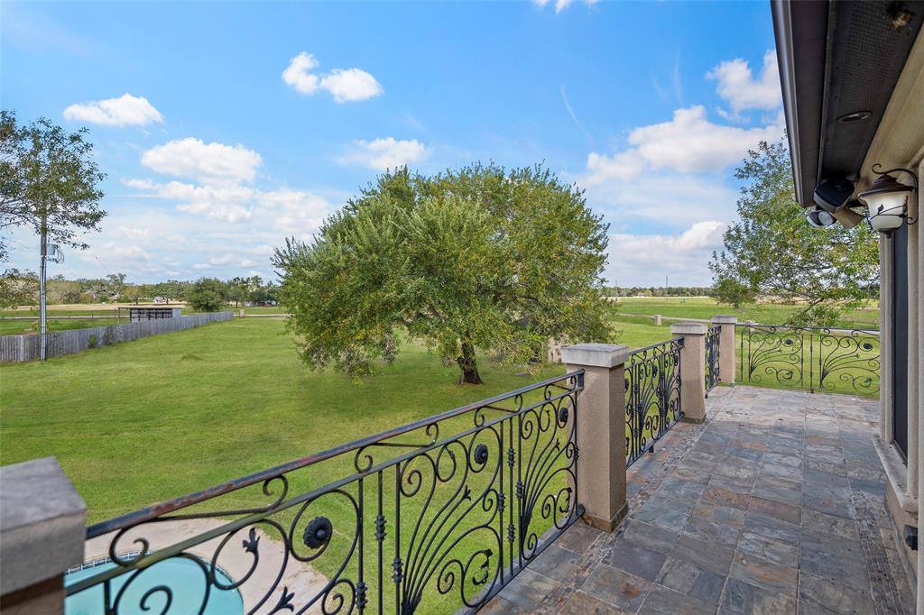 215 Wagon Road, Simonton, TX 77485