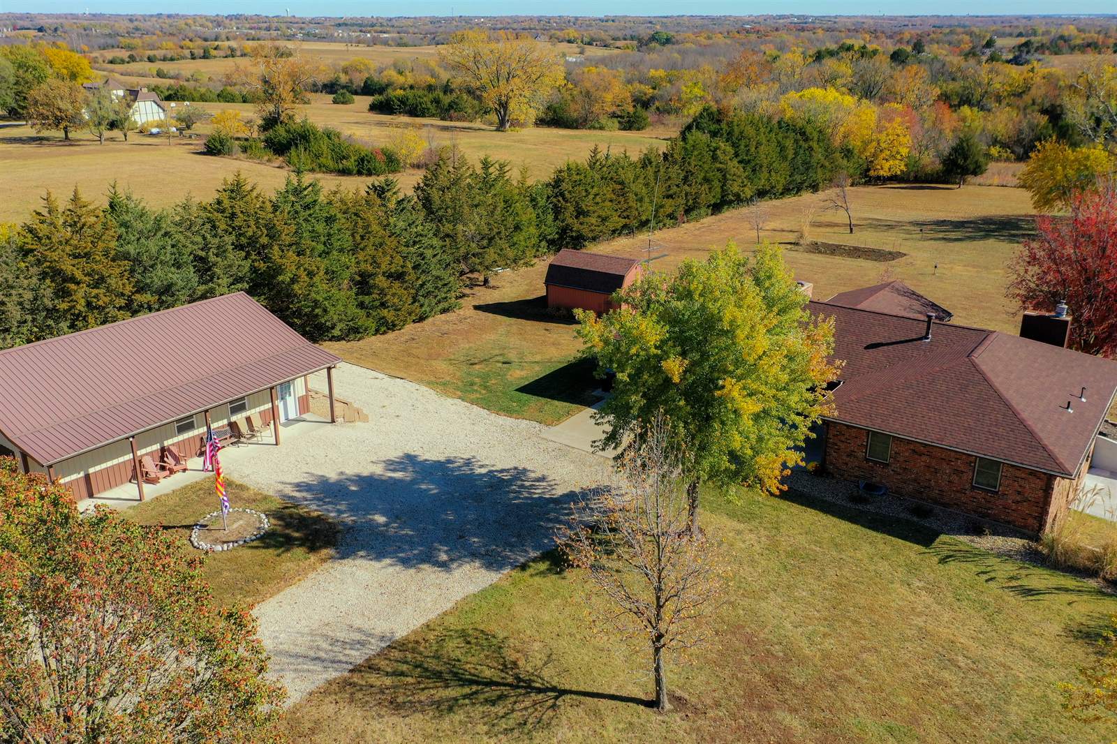 7850 SW Indian Hills RD, Auburn, KS 66402