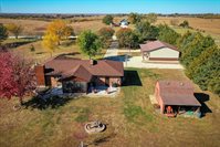 7850 SW Indian Hills RD, Auburn, KS 66402