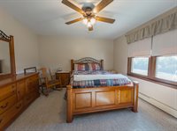 7850 SW Indian Hills RD, Auburn, KS 66402