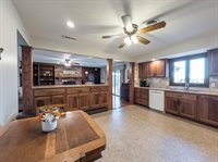 7850 SW Indian Hills RD, Auburn, KS 66402