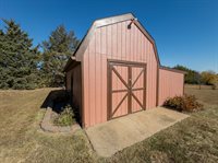 7850 SW Indian Hills RD, Auburn, KS 66402