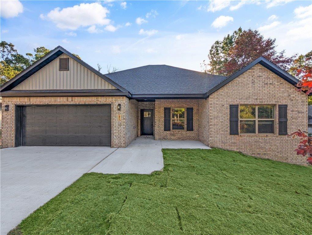 7 Bressay Lane, Bella Vista, AR 72715