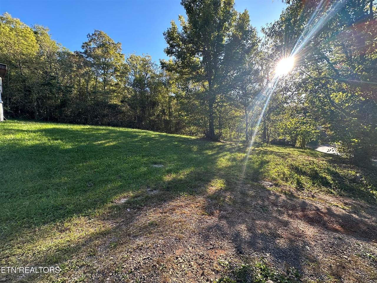 1384 Rocky Flat Rd, Rutledge, TN 37861