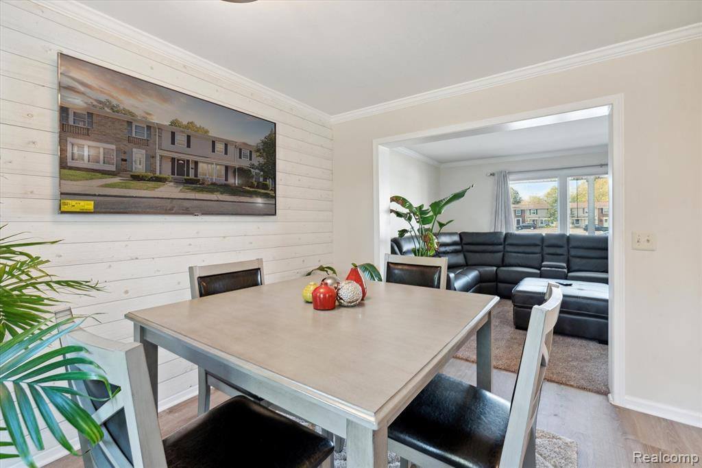 13365 Lake Point Boulevard, Van Buren Township, MI 48111