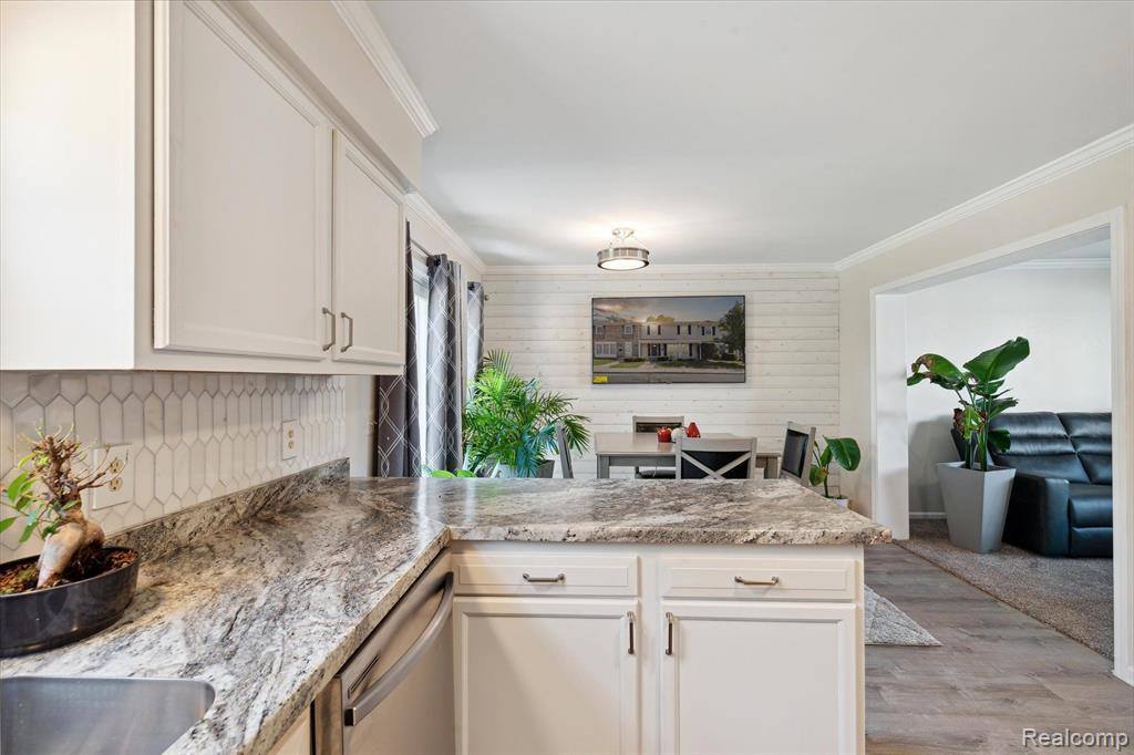 13365 Lake Point Boulevard, Van Buren Township, MI 48111