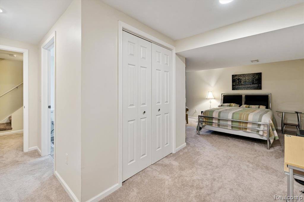 13365 Lake Point Boulevard, Van Buren Township, MI 48111