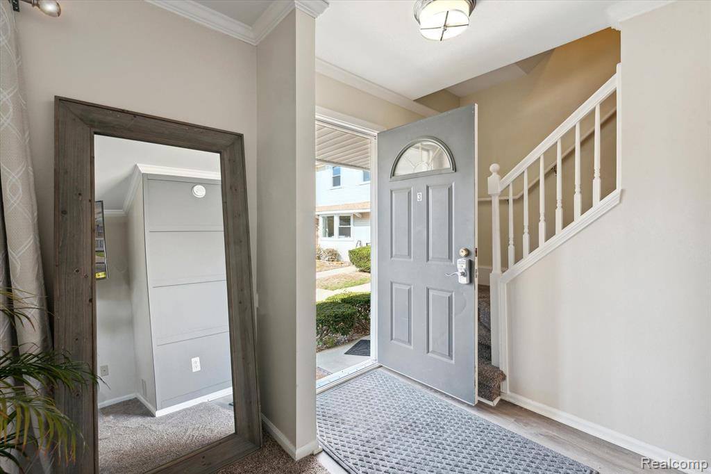 13365 Lake Point Boulevard, Van Buren Township, MI 48111