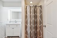 13365 Lake Point Boulevard, Van Buren Township, MI 48111