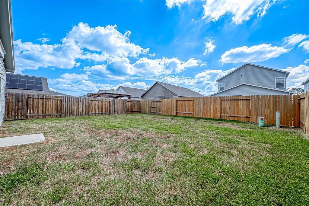 9949 Tammy Ln, Magnolia, TX 77354