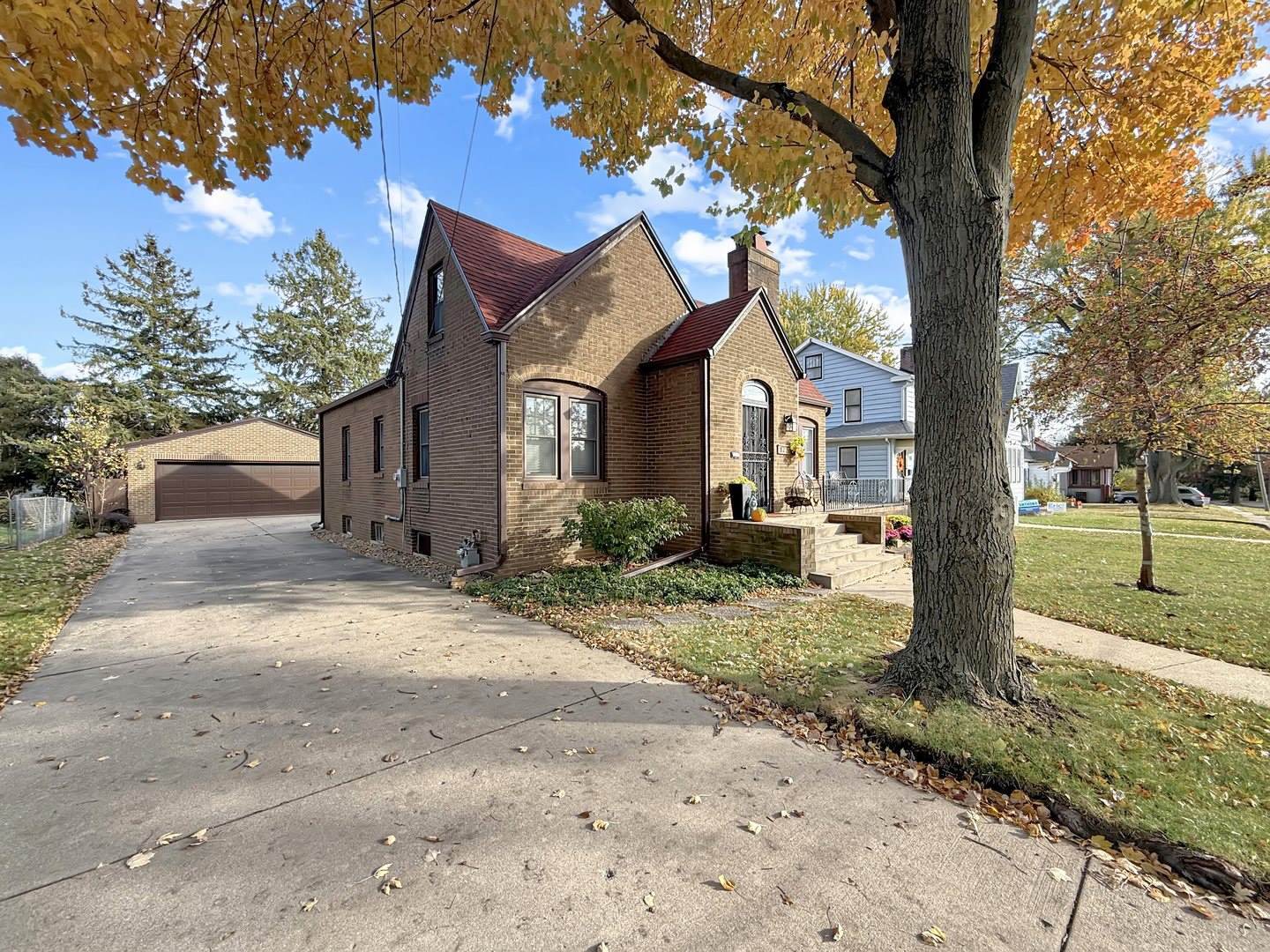 821 South Harlem Avenue, Freeport, IL 61032