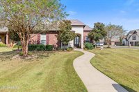 200 Edgewater Drive, Broussard, LA 70518