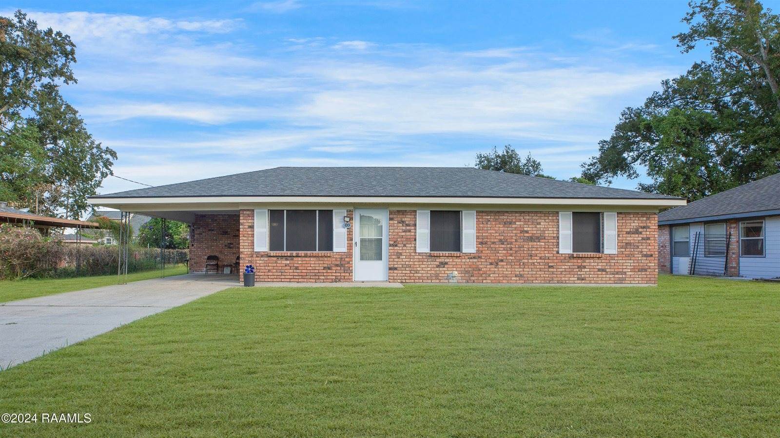 130 Auburn Dr, Carencro, LA 70520