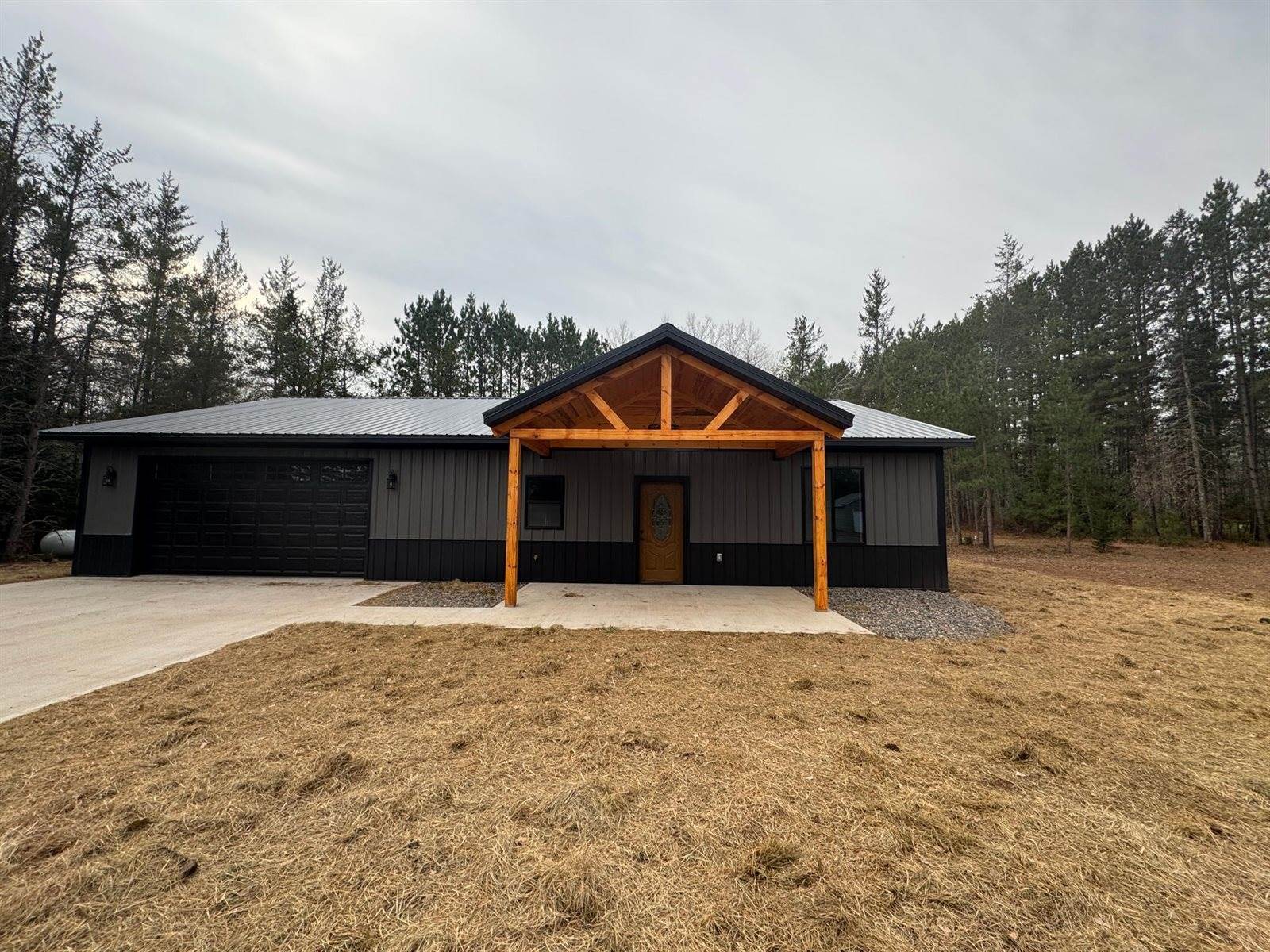 2610 County Rd 39, Rutledge, MN 55795