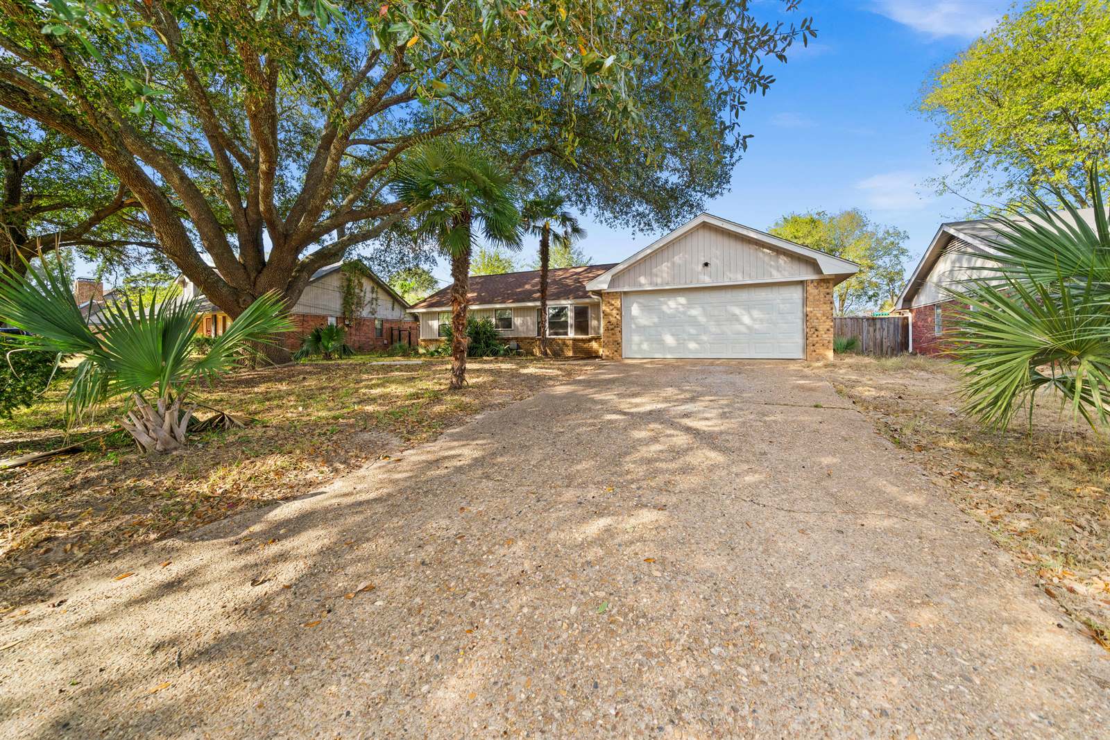 407 Shelly Dr, Whitehouse, TX 75791