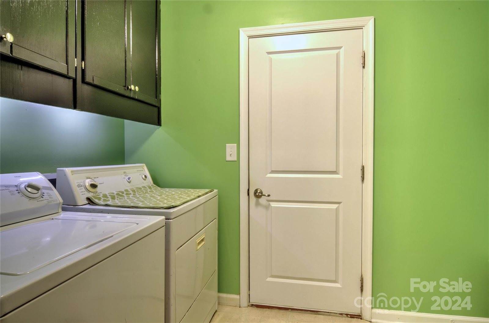 13014 Red Vulcan Court, Charlotte, NC 28213