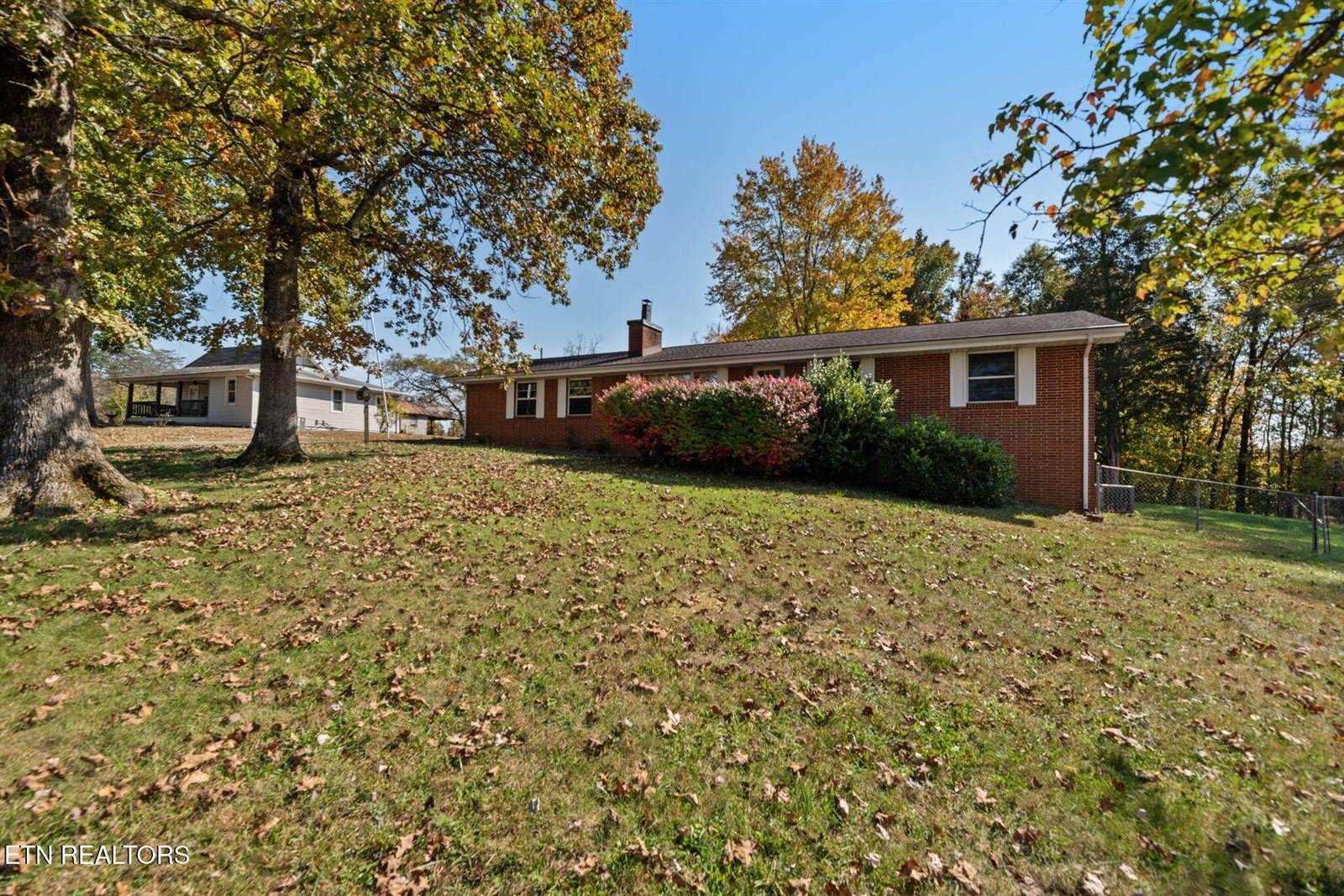 6812 Pine Grove Rd, Knoxville, TN 37914