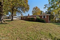 6812 Pine Grove Rd, Knoxville, TN 37914