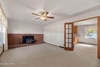 6812 Pine Grove Rd, Knoxville, TN 37914