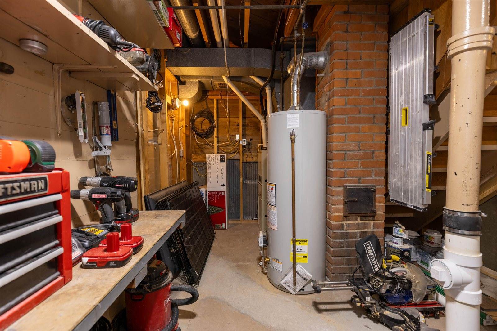 1911 Farnam St, La Crosse, WI 54601