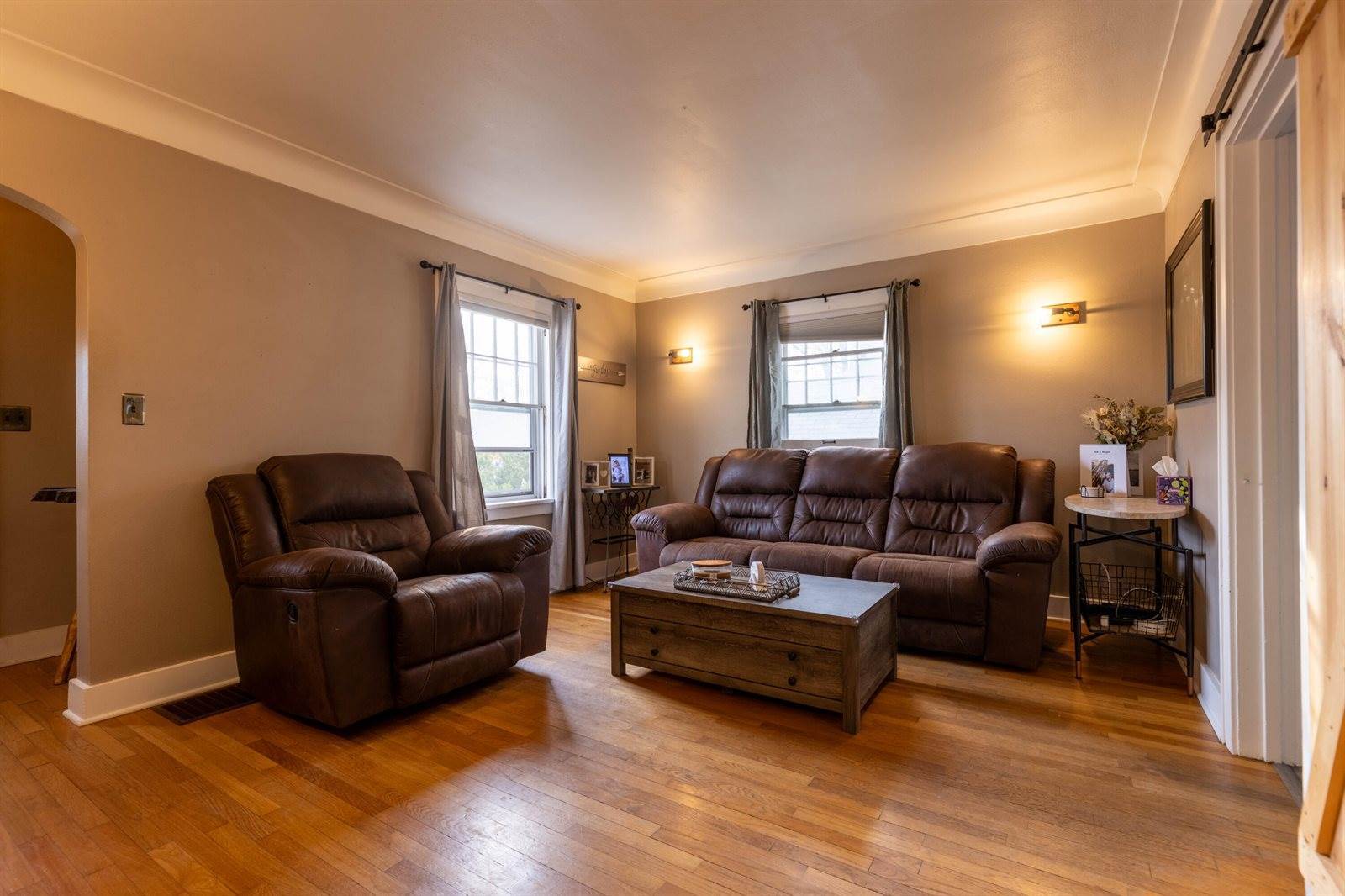 1911 Farnam St, La Crosse, WI 54601