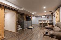 1911 Farnam St, La Crosse, WI 54601