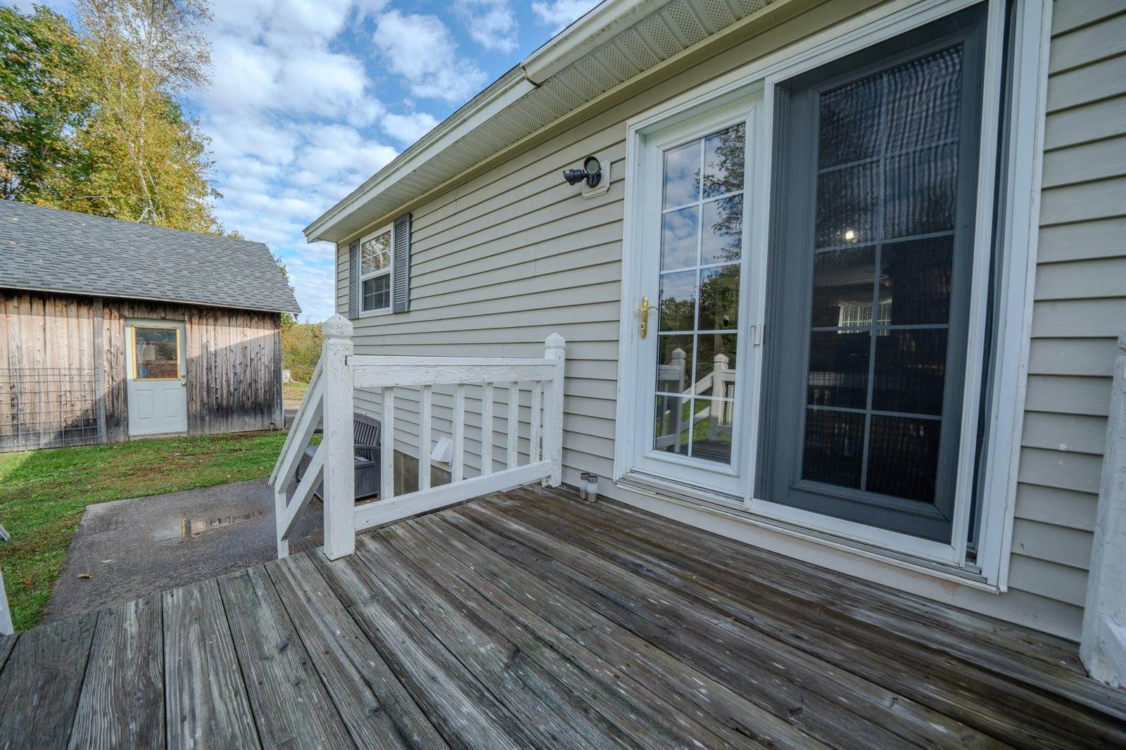 749 Western Avenue, Hampden, ME 04444