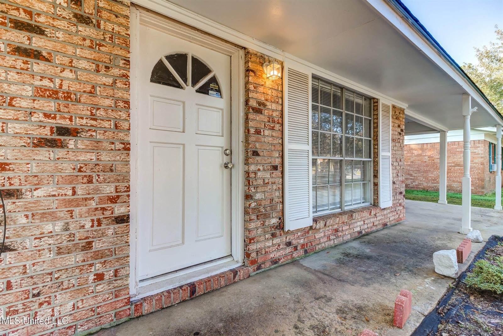 2708 East Angela Circle, Gulfport, MS 39503