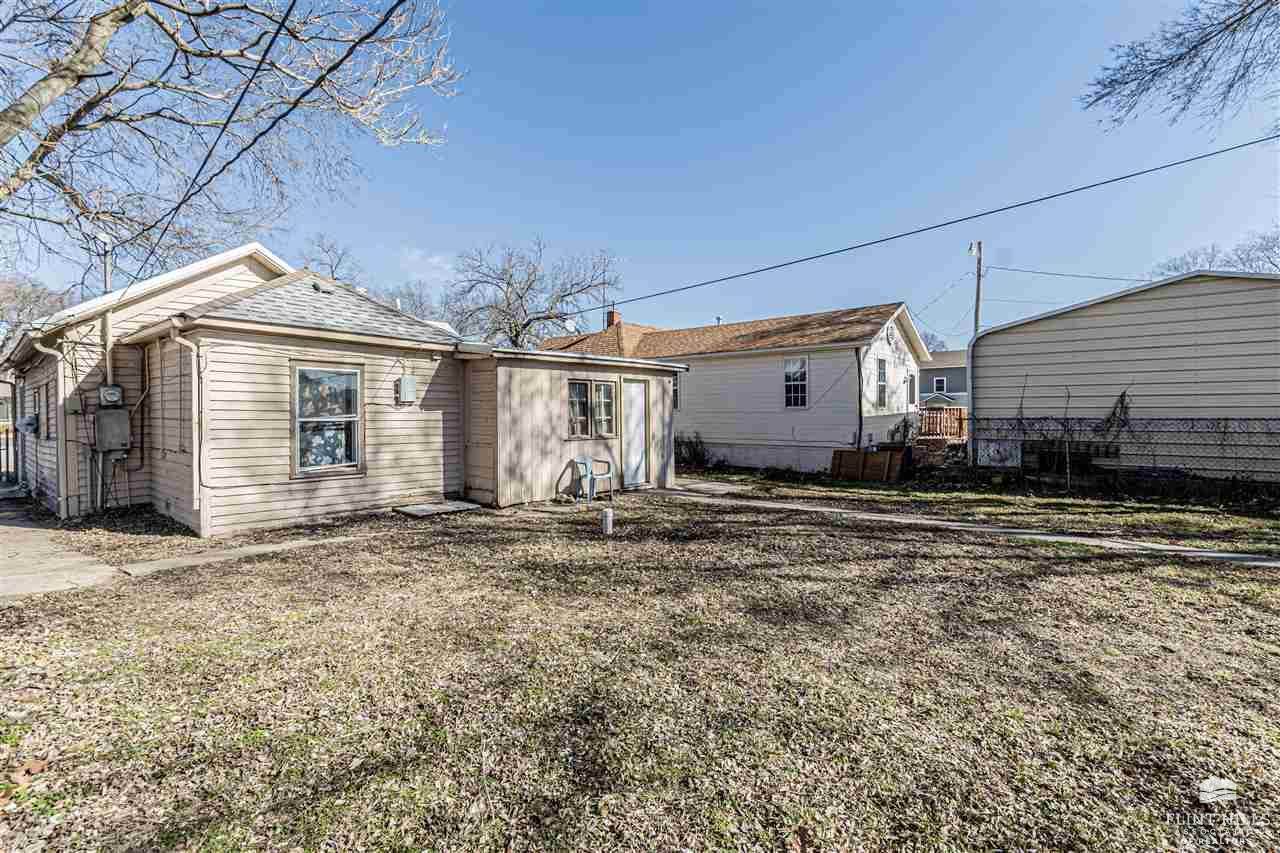 331 West 7th Street, Junction City, KS 66441