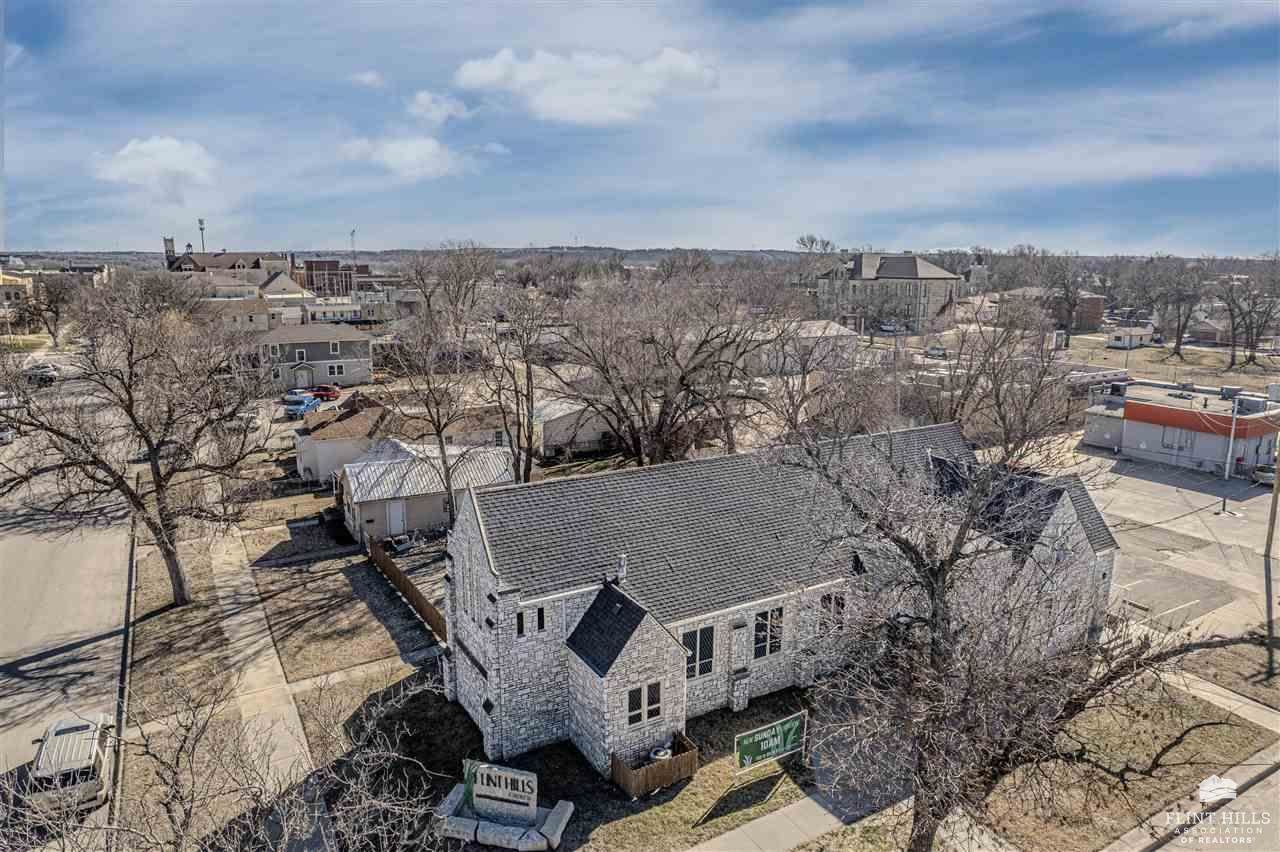 337 West 7th Street, Junction City, KS 66441