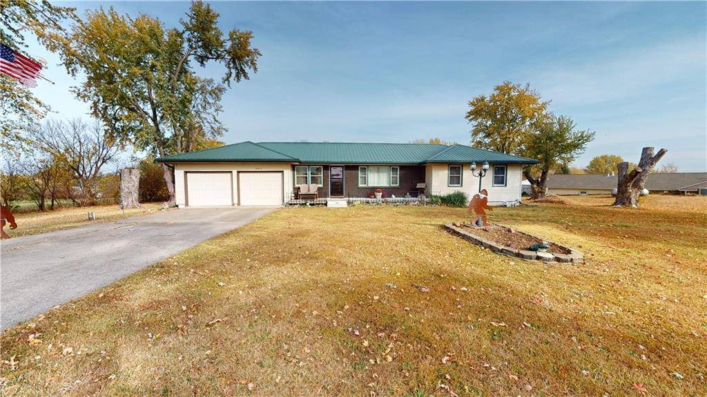 14810 Fairmount Road, Basehor, KS 66007