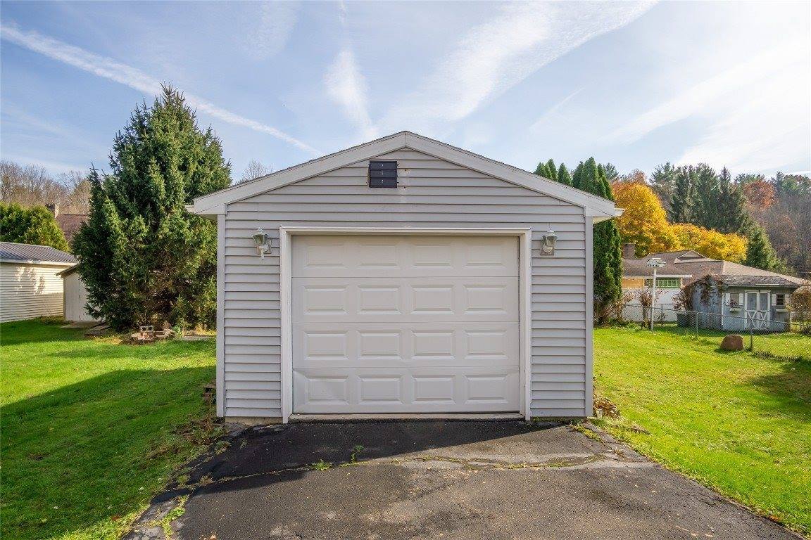 1134 Daisy Drive, Binghamton, NY 13905