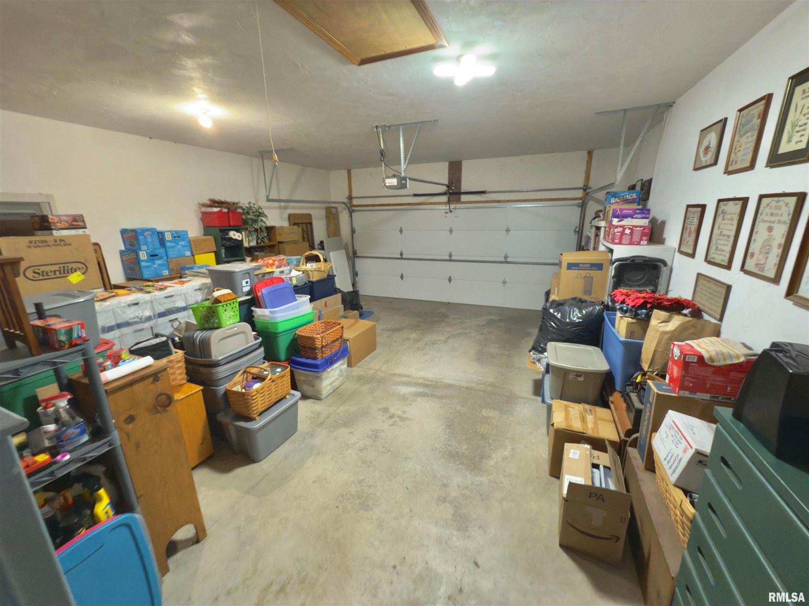 319 3RD Avenue, Hampton, IL 61256