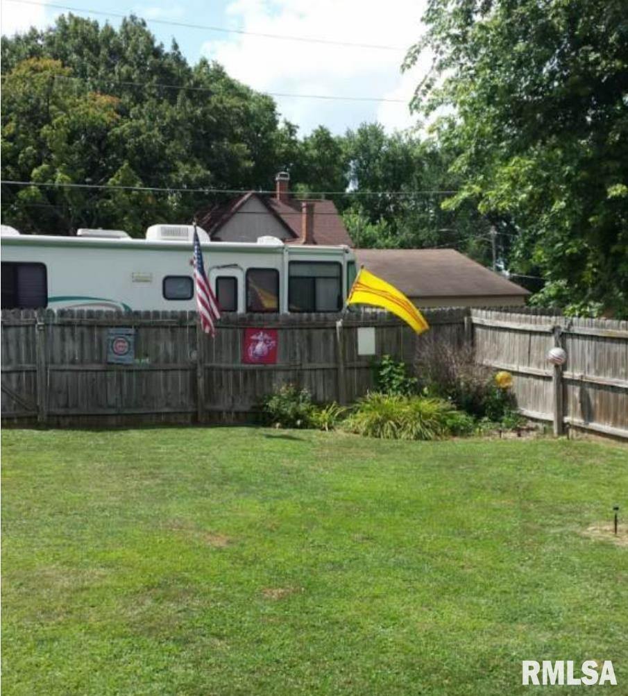 319 3RD Avenue, Hampton, IL 61256