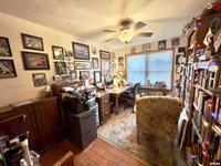 319 3RD Avenue, Hampton, IL 61256