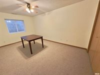 319 3RD Avenue, Hampton, IL 61256