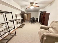 319 3RD Avenue, Hampton, IL 61256