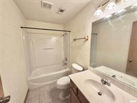 319 3RD Avenue, Hampton, IL 61256