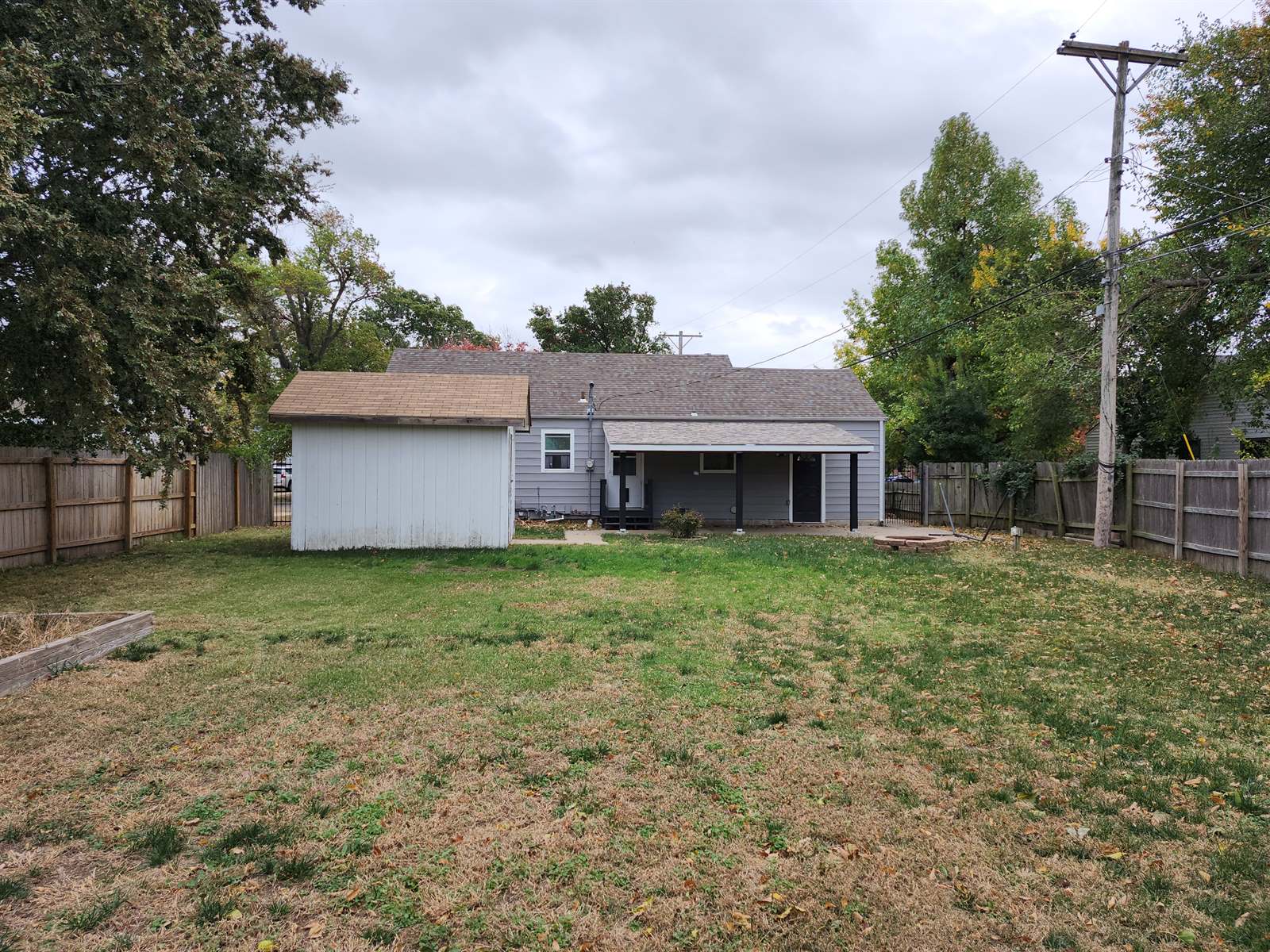 2512 East Sennett St, Wichita, KS 67211