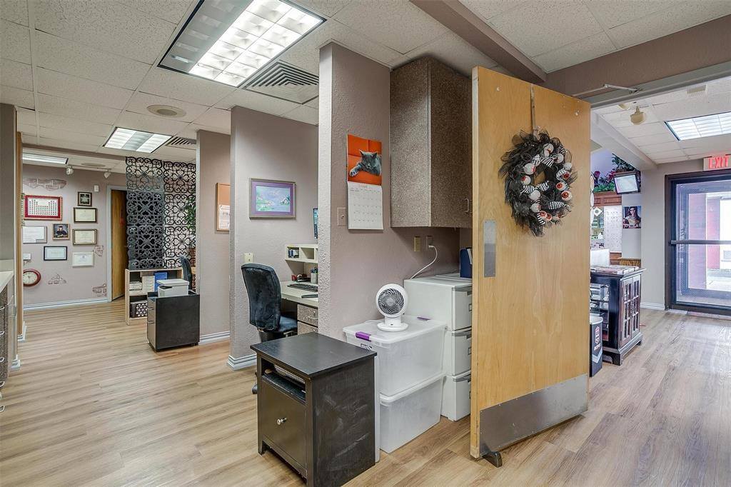 6404 Mccart Avenue, Fort Worth, TX 76133